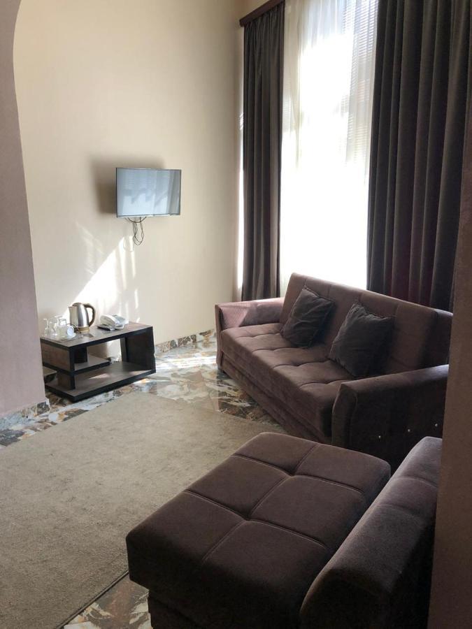 Hotel Vaki Tbilissi Extérieur photo