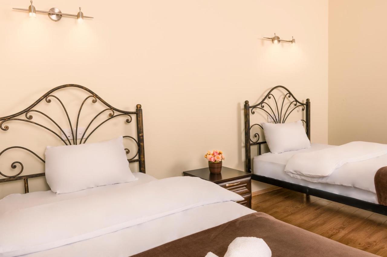 Hotel Vaki Tbilissi Extérieur photo